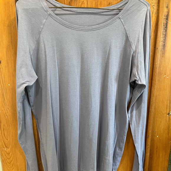 Lululemon emerald long sleeve - Picture 2 of 3